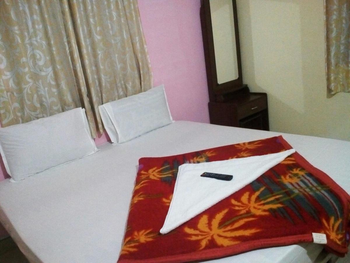 Sri Thanga Harish Cottage เยอร์โคด ภายนอก รูปภาพ